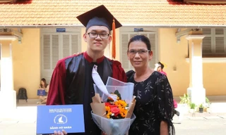 Thủ khoa “hai đầu” ở trường ĐH KHTN (ĐHQG TP. HCM) và bài tâm sự cảm động ngày tốt nghiệp
