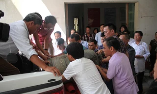 Thỉnh chuông về Hưng Yên. Ảnh: Duy Chiến