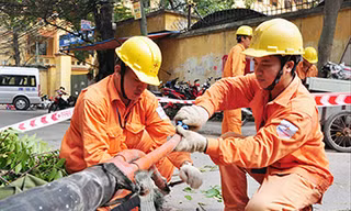 Theo Bộ Công Thương, hiện vẫn còn gần 10.000 tỷ đồng chênh lệch tỷ giá chưa được tính đầy đủ vào giá điện Ảnh: PV
