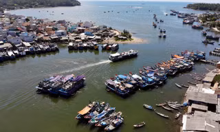 Đây là thời điểm vàng để người Việt du lịch, khám phá vẻ đẹp đất nước. Ảnh: HOÀNG MẠNH THẮNG
