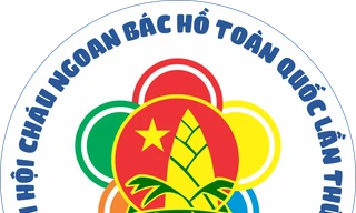 Hoa thơm dâng Bác