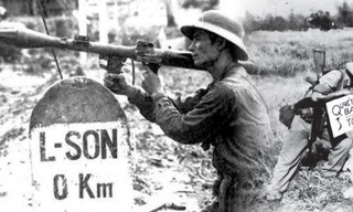 Bà Đỗ Ngọc Mai lục giở những ký ức chiến tranh ảnh: Duy Chiến