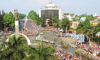 Voi trong Lễ hội đường phố tại Festival Cà phê 7 