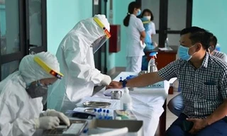 Ứng phó dịch COVID-19: Dồn lực xét nghiệm cho Hà Nội