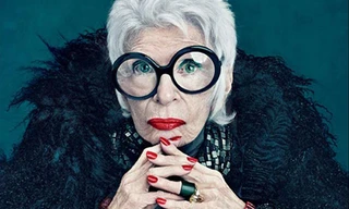 Choáng với gu thời trang của fashionista tuổi 92