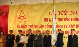 Trao Huân chương Độc lập hạng nhất cho nhà thầu hàng đầu về nền móng