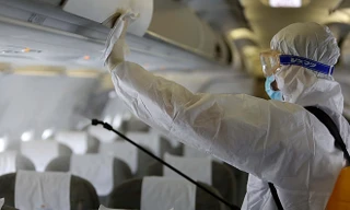 Việt Nam tạm dừng cấp visa với tất cả các nước để chống Covid-19