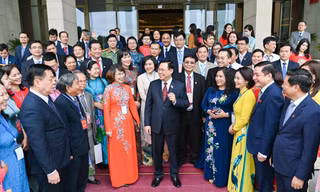 Chủ tịch Quốc hội: Xây dựng ngành xuất bản thành bộ phận quan trọng của công nghiệp văn hóa