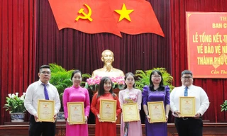 Cần Thơ: 63 tác phẩm đoạt giải cuộc thi bảo vệ nền tảng tư tưởng của Đảng