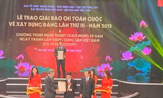 Tiền Phong đoạt giải C giải báo chí Búa liềm vàng