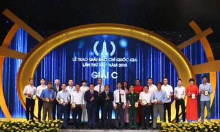 Thủ tướng Nguyễn Xuân Phúc: Ngòi bút báo chí là vũ khí phò chính, trừ tà