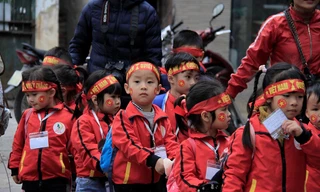 Phố phường Hà Nội rực rỡ trước trận chung kết AFF Cup