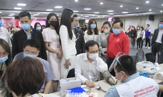 Samsung Việt Nam hiến máu hưởng ứng chương trình Chủ nhật Đỏ