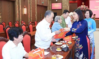 Hà Nội gặp mặt Ban liên lạc chiến sĩ cách mạng bị địch bắt tù đày