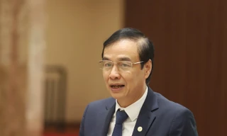 Phó Bí thư Thành ủy Hà Nội Đào Đức Toàn chủ trì họp báo. Ảnh: PV