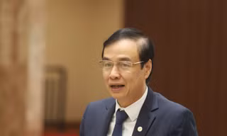 Phó Bí thư Thành ủy Hà Nội Đào Đức Toàn chủ trì họp báo. Ảnh: PV