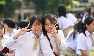 Bộ Chính trị quyết định miễn học phí cho học sinh công lập từ mầm non đến hết THPT