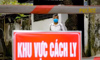 Dịch Covid-19 gây nhiều khó khăn cho Hà Nội