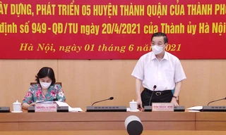 Chủ tịch UBND thành phố Hà Nội Chu Ngọc Anh phát biểu kết luận hội nghị