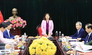 Phó Bí thư Thường trực Thành ủy Hà Nội Nguyễn Thị Tuyến phát biểu tại buổi làm việc