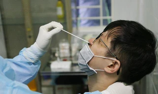 Hà Nội có thêm 2 ca dương tính SARS-CoV-2