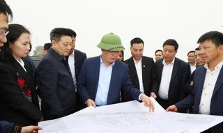 Bí thư Hà Nội kiểm tra thực địa dự án Vành đai 4 qua quận Hà Đông