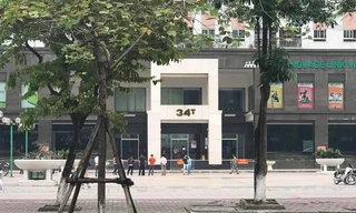 Khoanh vùng, rà soát, khử khuẩn tòa nhà 34T phố Hoàng Đạo Thúy