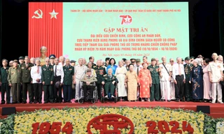 Hà Nội tri ân những bậc lão thành cách mạng từng tham gia tiếp quản, giải phóng Thủ đô