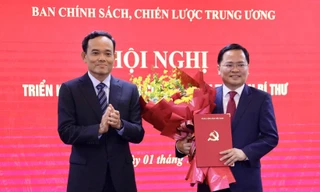 Trao quyết định bổ nhiệm hai Phó Trưởng Ban Chính sách, chiến lược Trung ương