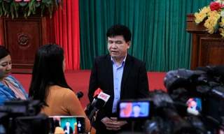 Ông Trần Xuân Hà, Phó Trưởng ban Tuyên giáo Thành ủy Hà Nội trao đổi với báo chí. Ảnh: Trường Phong