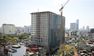 Hà Nội vừa hoàn thành việc xử lý vi phạm tại tòa nhà 8B Lê Trực