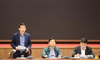 Ông Phạm Tuấn Long phát biểu tại hội nghị