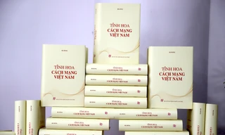 Ra mắt cuốn sách 'Tinh hoa cách mạng Việt Nam'