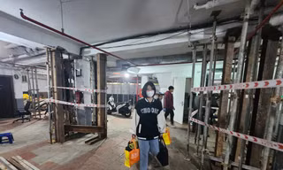 Chung cư mini ở Hà Nội nứt cột bê tông, người dân phải di dời để đảm bảo an toàn