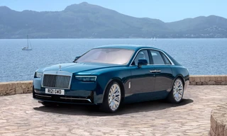Sedan siêu sang Rolls-Royce Ghost Series II 2025 ra mắt