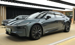 Toyota ra mắt sedan điện đầu bảng hoàn toàn mới