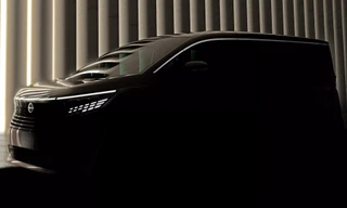 Đối thủ của Toyota Alphard ‘lột xác’ với bản nâng cấp 