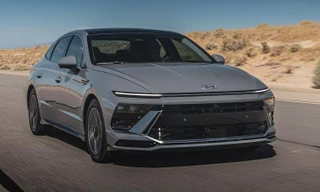 Hyundai nhận cú hích bất ngờ từ mảng sedan