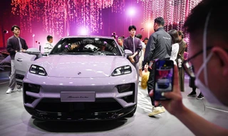 Porsche có thể ngừng bán xe điện tại Trung Quốc