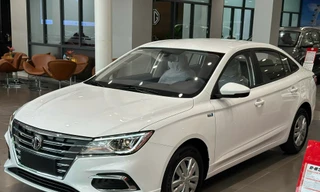 Mẫu sedan hạng C có giá 'chạm đáy' dịp cuối năm