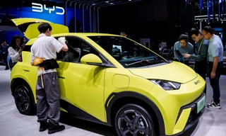 Trợ cấp mua ô tô ở Trung Quốc bị rút cạn vì doanh nghiệp lách luật