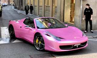 Ferrari siết chặt tính cá nhân hóa trên nhiều siêu xe