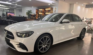 Nhiều mẫu xe sang giảm giá mạnh xả hàng tồn