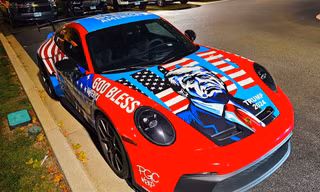Chiếc Porsche 911 đặc biệt mừng ông Donald Trump thắng cử