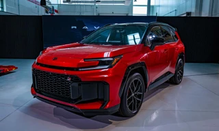 SUV bán chạy nhất của Toyota trình làng thế hệ mới