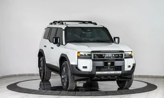 Chi tiết Toyota Land Cruiser Prado bản bọc thép 