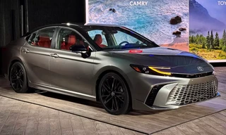 Rộ tin Toyota Camry thế hệ mới ra mắt Việt Nam cuối năm nay