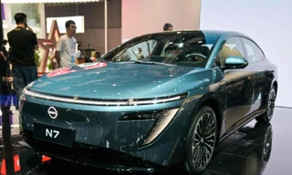 Nissan ra mắt xe điện giá rẻ