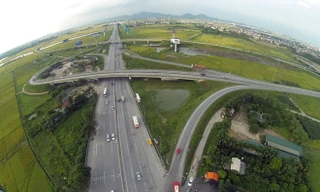 Chuyển làn vào cao tốc Nội Bài - Lào Cai thế nào?