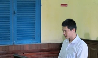 Hiếp dâm xong còn nằm âu yếm nạn nhân